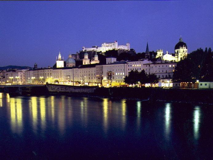 Die Mozartstadt Salzburg liegt nur weinige Kilometer entfernt...